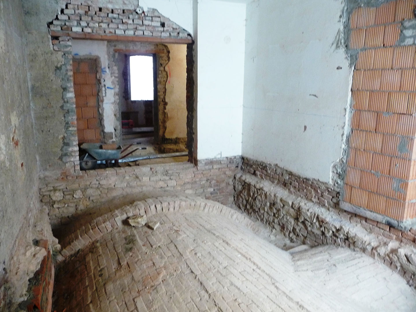 Freilegung historisches Tonnengewölbe Keller