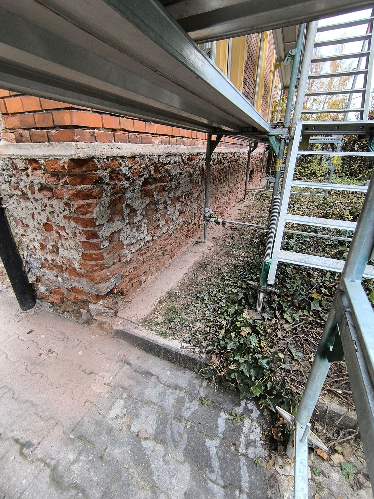 Sanierung historischer Fassadensockel